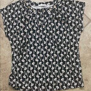 Notations Black and White Floral-Print Cap Sleeve Top